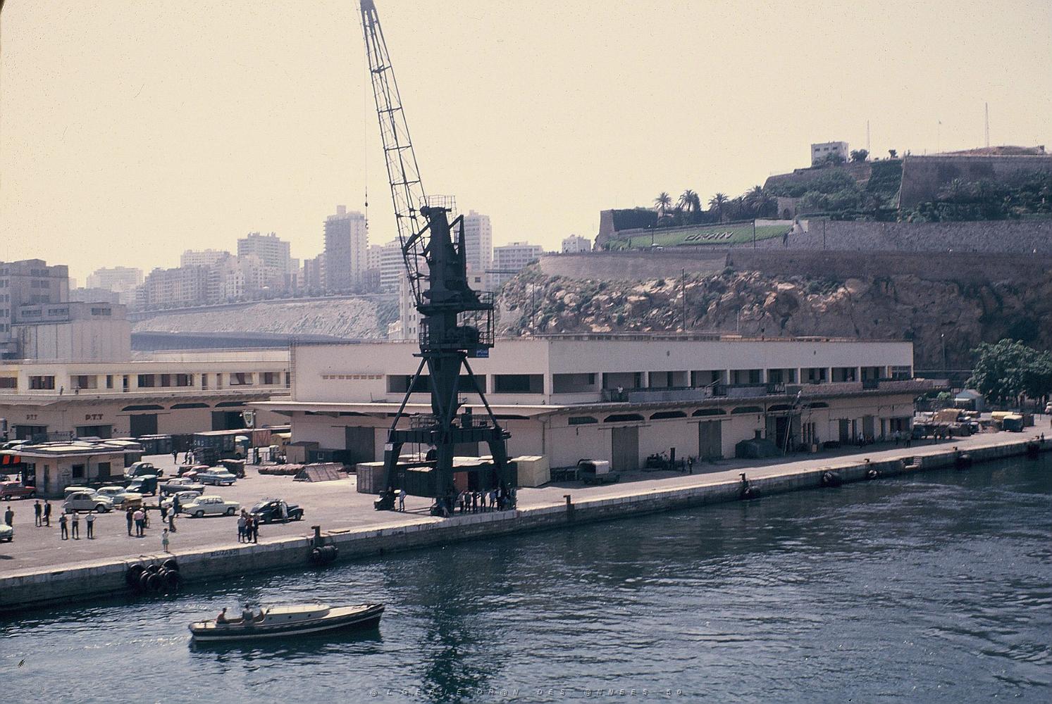 PO gc- 20- port moderne- centre.JPG